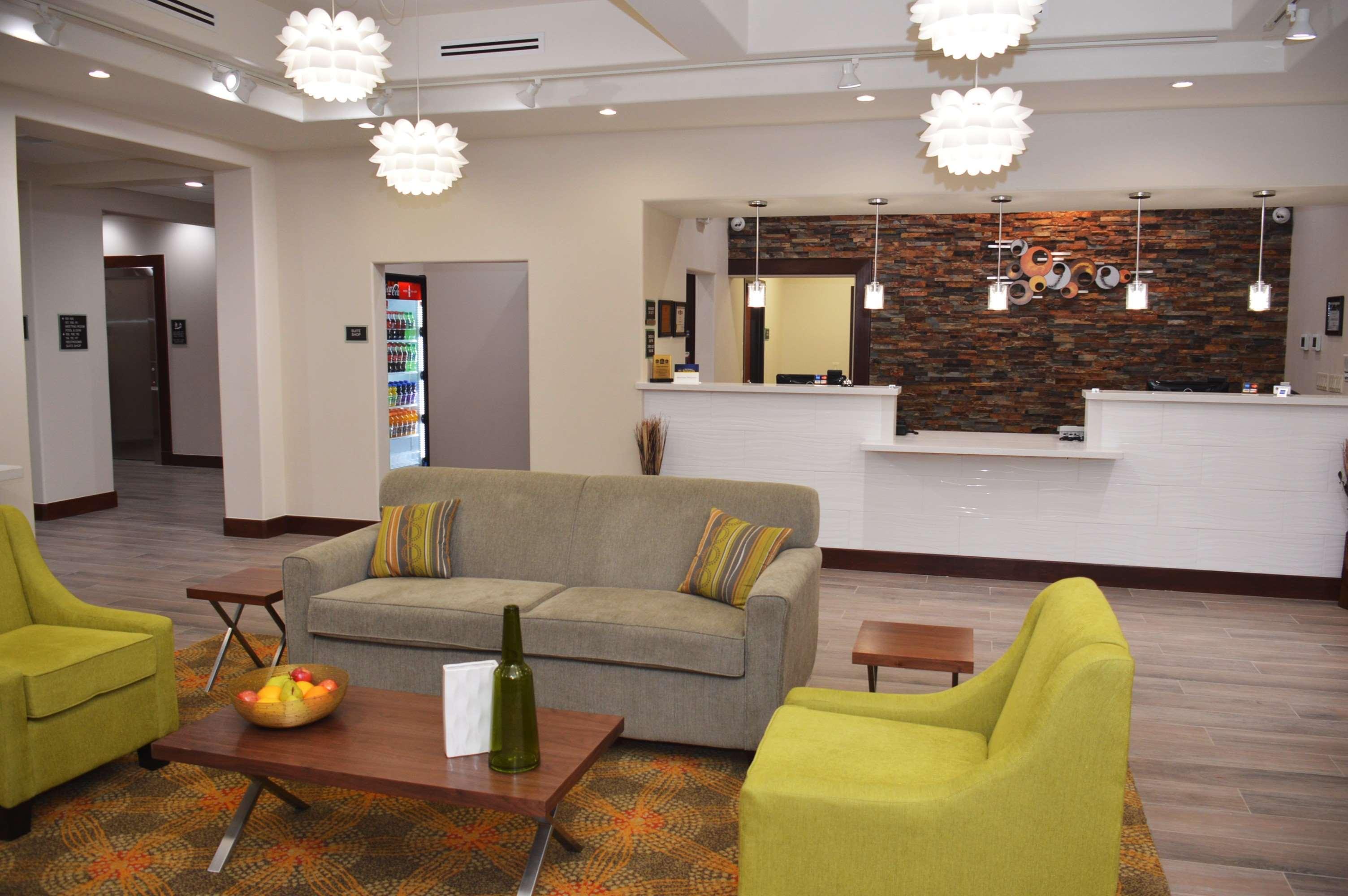 Best Western Plus Spring Inn & Suites Esterno foto