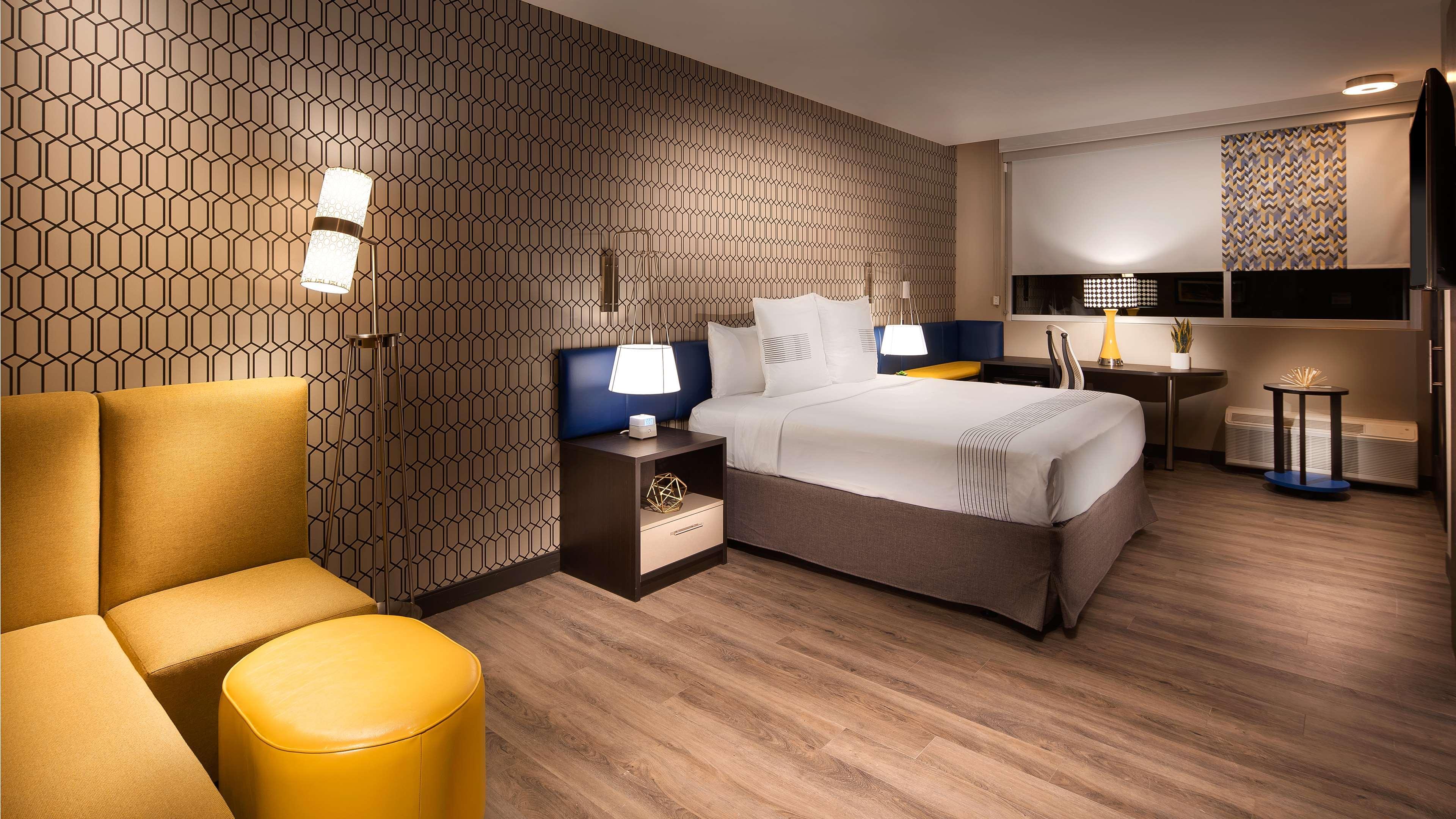 Best Western Plus Spring Inn & Suites Esterno foto