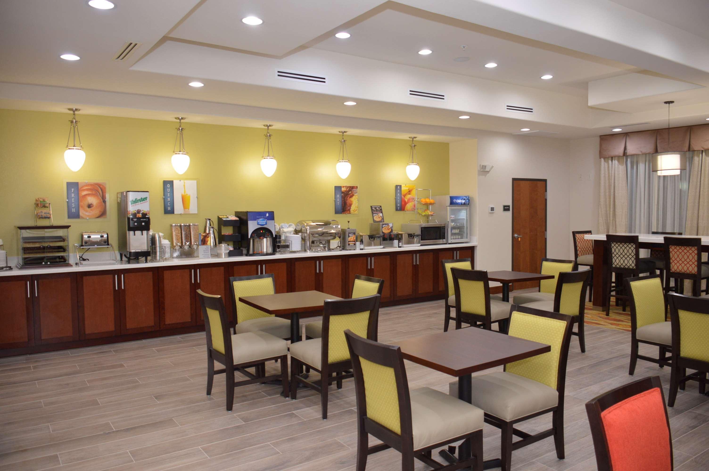 Best Western Plus Spring Inn & Suites Esterno foto