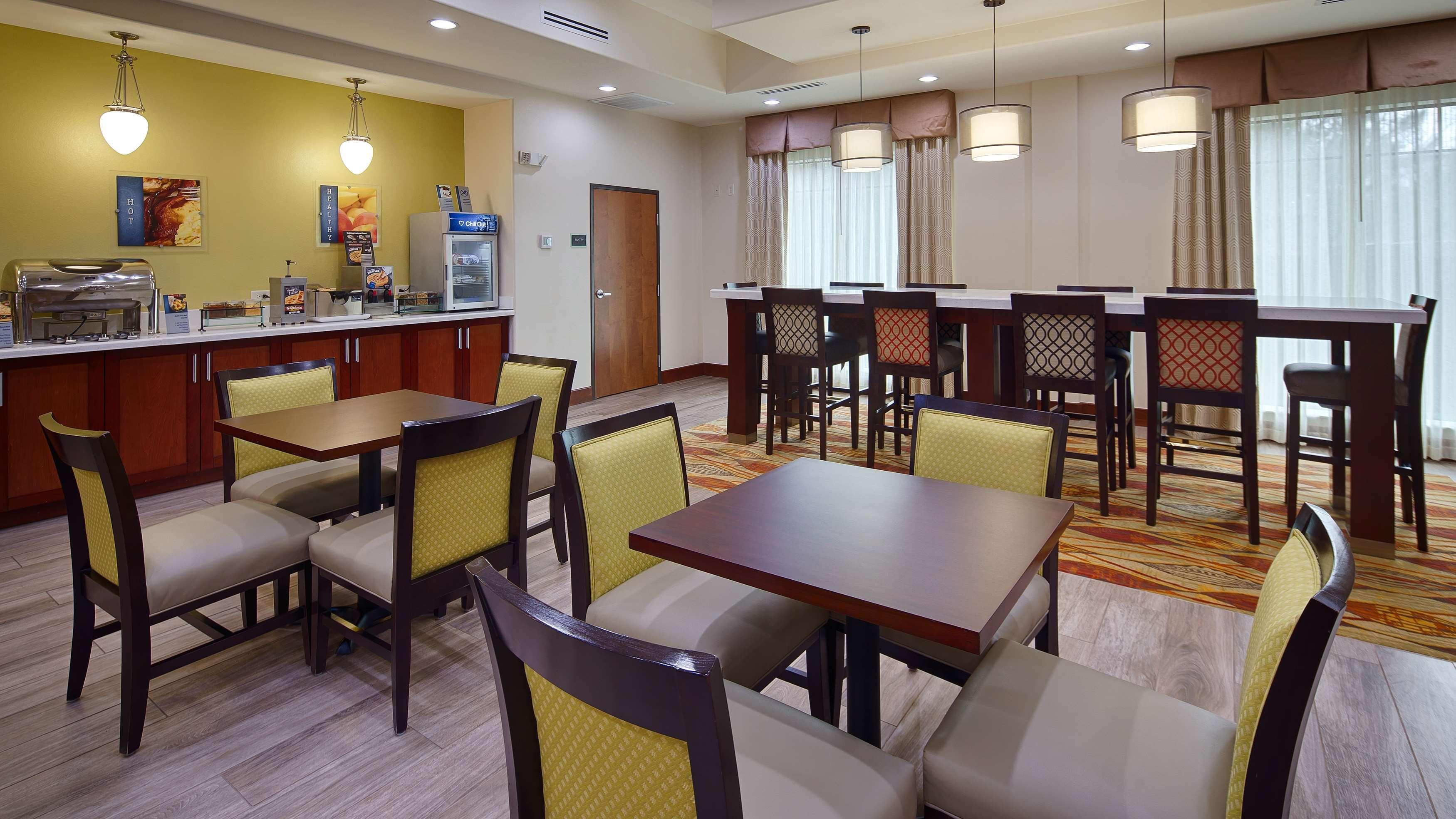 Best Western Plus Spring Inn & Suites Esterno foto